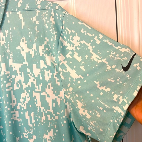 Nike Golf Dri-Fit Green Polo Shirt - Size Large - Excellent Condition. - Picture 5 of 6